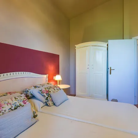 La Carraia By Interhome